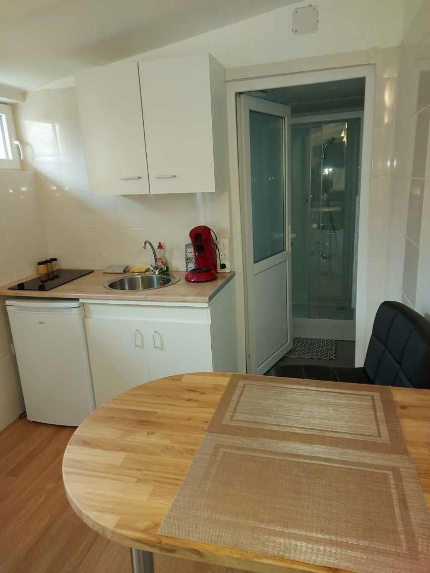 Studio Au Calme Wifi 600M Centre Ville Parking Gratuit Devant Castres  Dış mekan fotoğraf